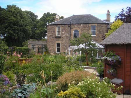 Mount Ceres Bonnyrigg Exterior photo